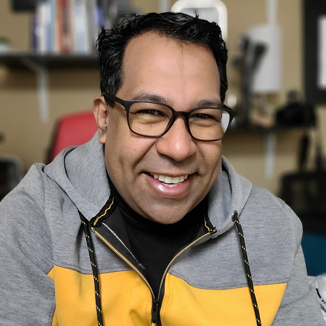 Oliver González